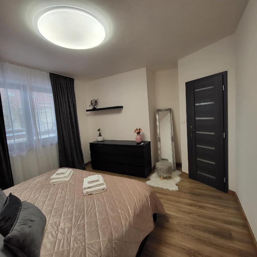 Oli Apartments Senec Exterior foto